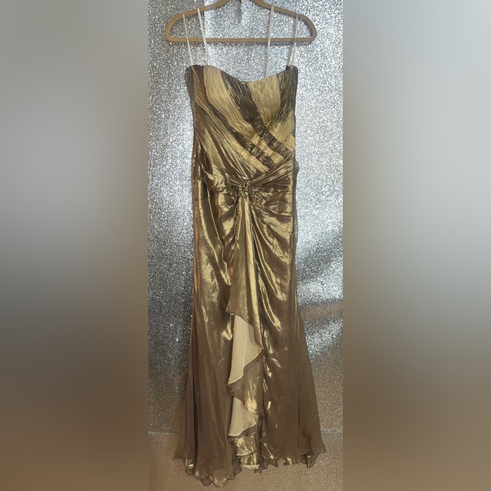 Beautiful Elegant Gold Atelier Alyce Seralina Collection Evening Gown Size 10